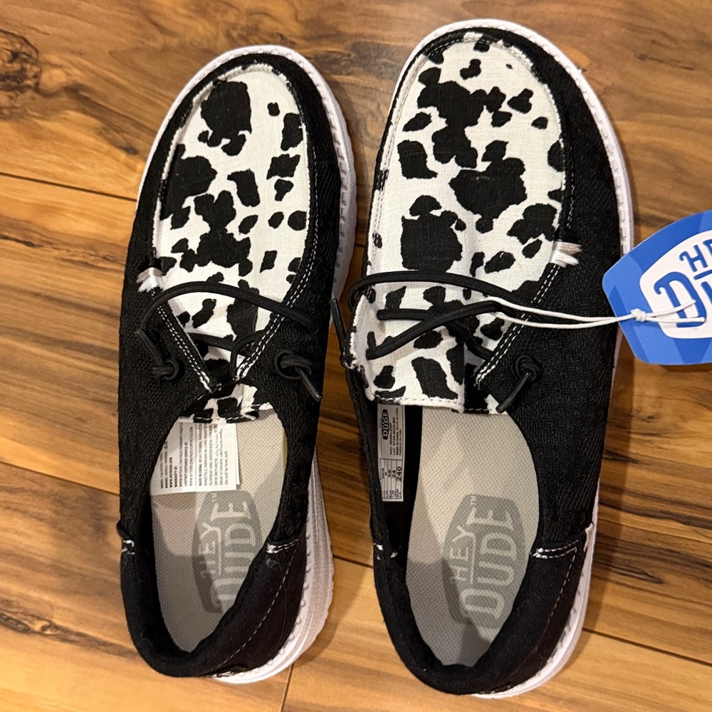 Women’s Cowprint Wendy Heydudes - Picture 2 of 4